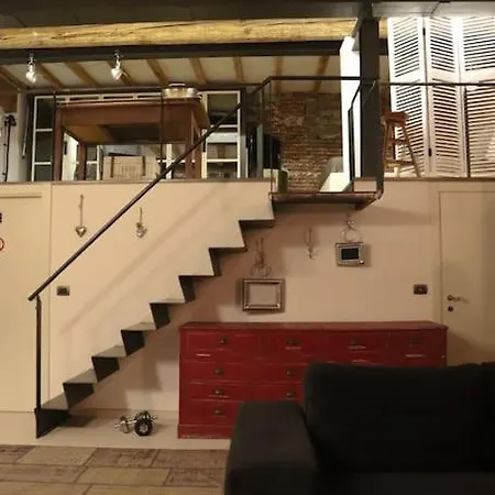 Apartment Loft Di Design Nel Cuore Di Milan